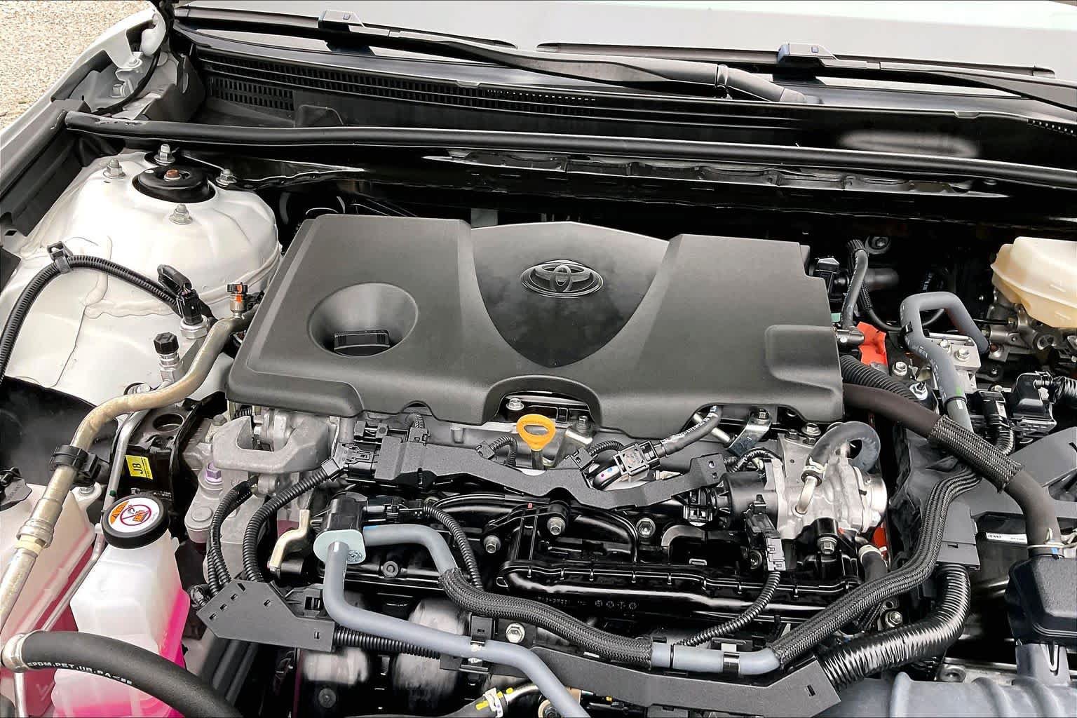 Used 2025 Toyota Camry LE w/ Convenience Package FWD image 32