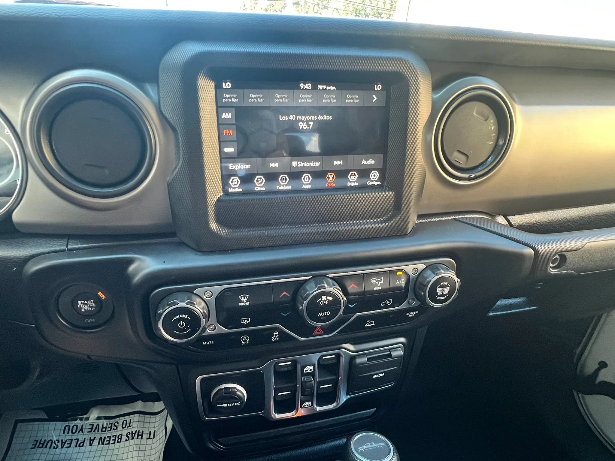 Used 2020 Jeep Gladiator Sport w/ Quick Order Package 24S AWD/4WD image 19