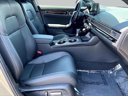 Used 2025 Honda Civic Sport Touring image 8