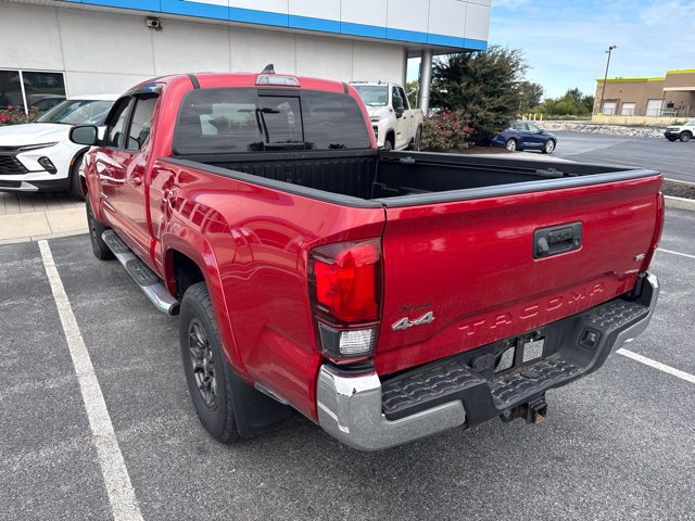 Used 2018 Toyota Tacoma SR5 AWD/4WD image 9