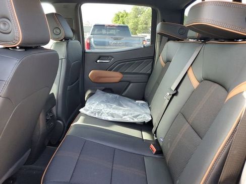 New 2026 GMC Canyon AT4 AWD/4WD image 11