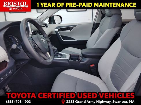Certified 2019 Toyota RAV4 Limited w/ Limited Grade Weather Package AWD/4WD image 15