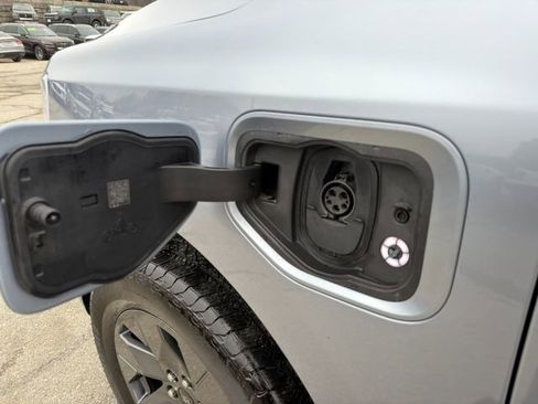 Used 2022 Ford F150 Lightning Lariat w/ Equipment Group 511A High image 13