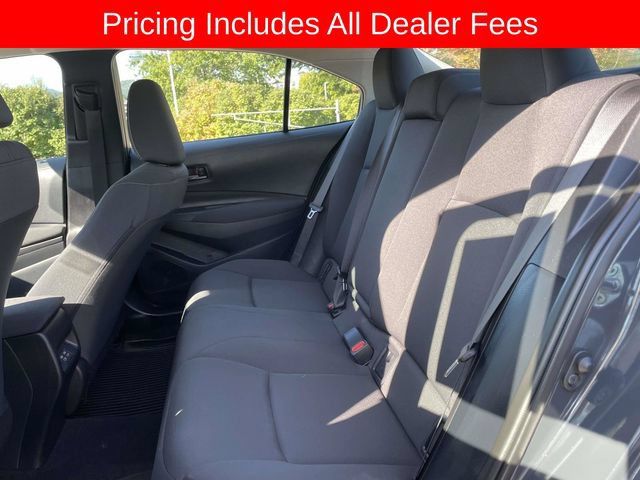 Used 2025 Toyota Corolla LE FWD image 16