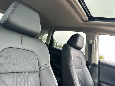 Used 2024 Honda HR-V EX-L image 19