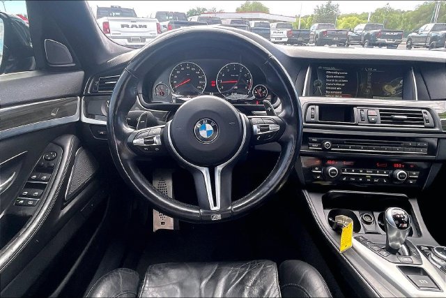 Used 2014 BMW M5 RWD image 5