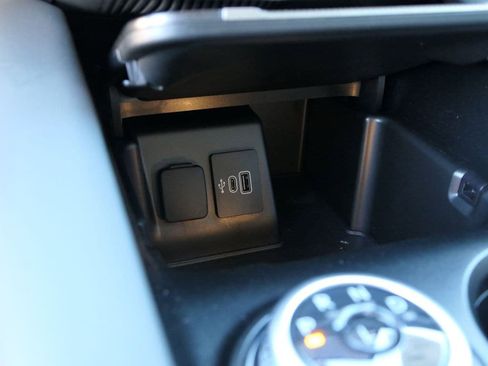 Used 2025 Ford Explorer Active w/ Active Comfort Package image 23