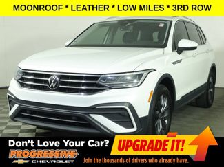 Used 2023 Volkswagen Tiguan SE w/ Panoramic Sunroof Package FWD video 1
