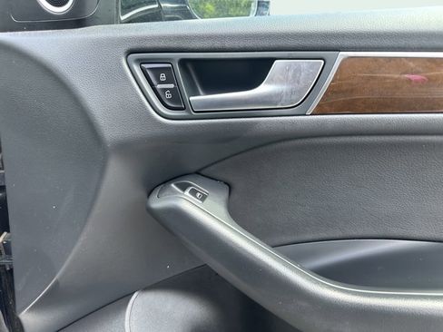 Used 2017 Audi Q5 2.0T Premium Plus w/ Technology Package image 10