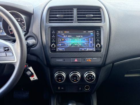 Used 2025 Mitsubishi Outlander Sport ES AWD/4WD image 14