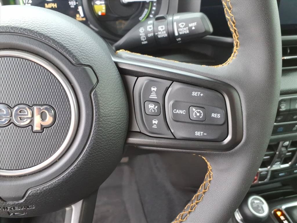 Used 2024 Jeep Wrangler Unlimited AWD/4WD image 26