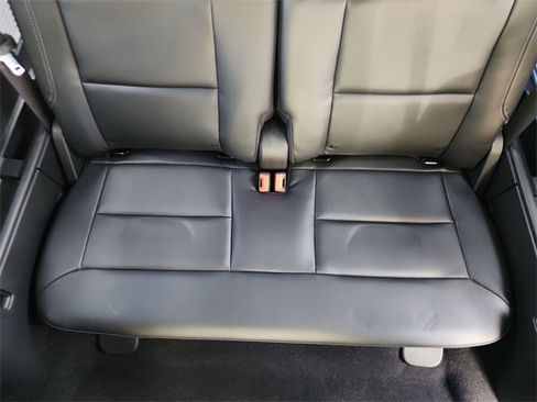 Used 2023 Ford Explorer XLT w/ Equipment Group 202A image 33