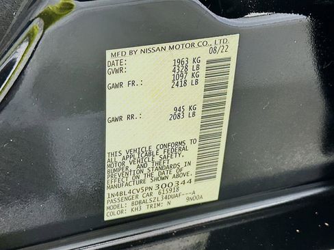 Used 2023 Nissan Altima 2.5 SR w/ SR Premium Package image 32