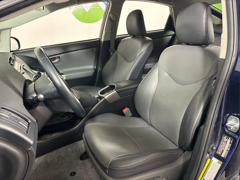 Used 2014 Toyota Prius Four image 24