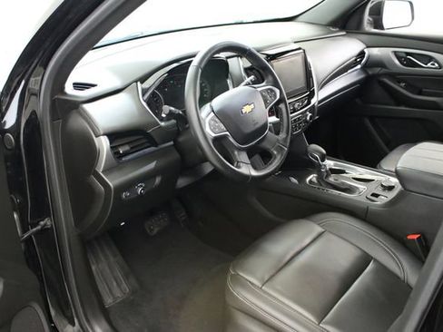 Used 2023 Chevrolet Traverse LT AWD/4WD image 24