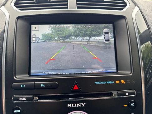 Used 2018 Ford Explorer Sport w/ Equipment Group 401A AWD/4WD image 19