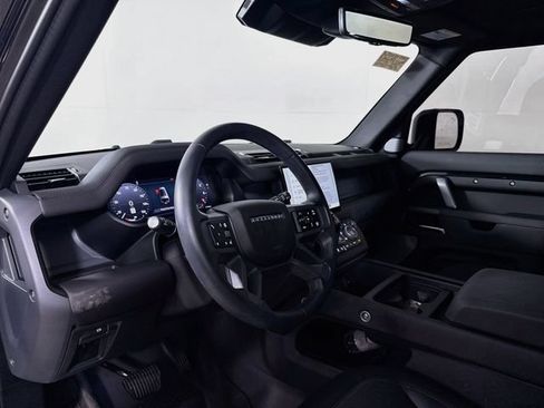 Certified 2024 Land Rover Defender 130 X-Dynamic SE AWD/4WD image 9