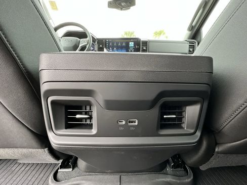 Used 2022 Chevrolet Silverado 1500 LT Trail Boss w/ LT Trail Boss Premium Package image 21