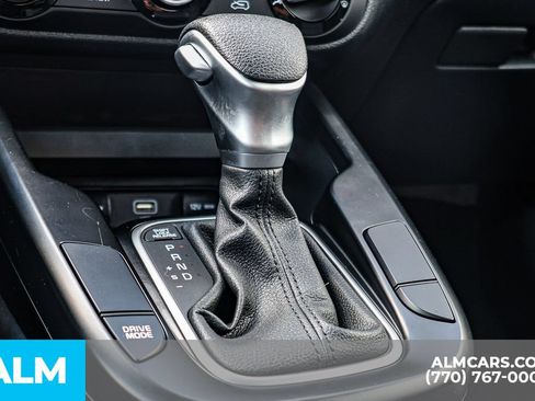 Used 2025 Kia Soul LX w/ LX Technology Package FWD image 41