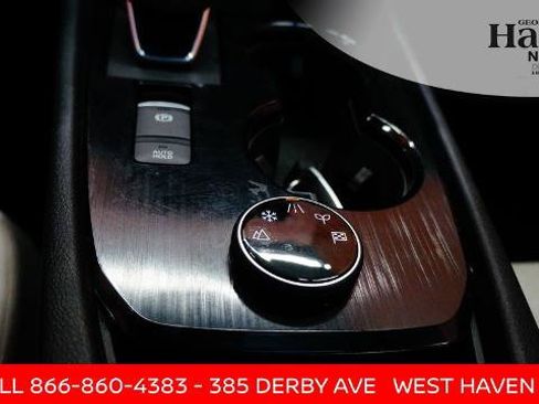 Certified 2024 Nissan Rogue SV w/ SV Premium Package AWD/4WD image 20