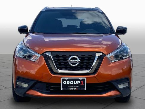 Used 2019 Nissan Kicks SR w/ SR Premium Package FWD image 4