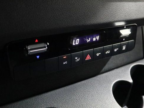 Used 2025 Mercedes-Benz Sprinter 2500 image 25