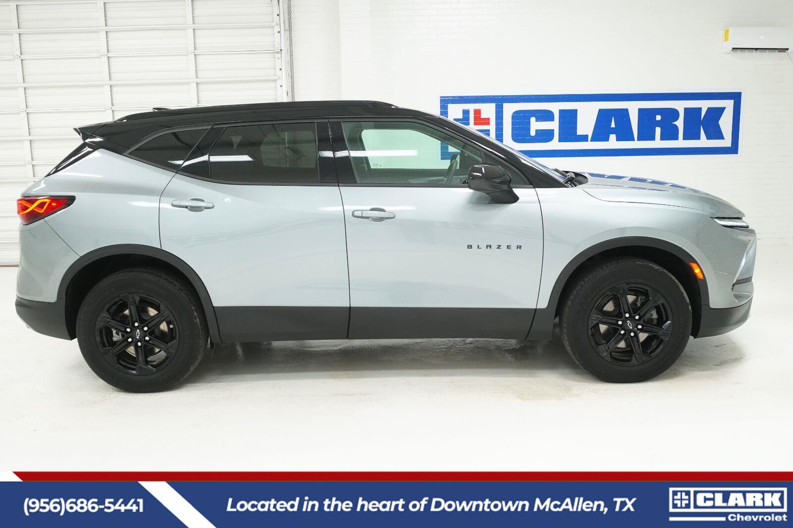 Used 2024 Chevrolet Blazer LT w/ Convenience Package FWD image 4