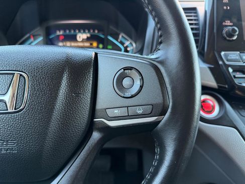 Used 2024 Honda Odyssey EX-L image 12