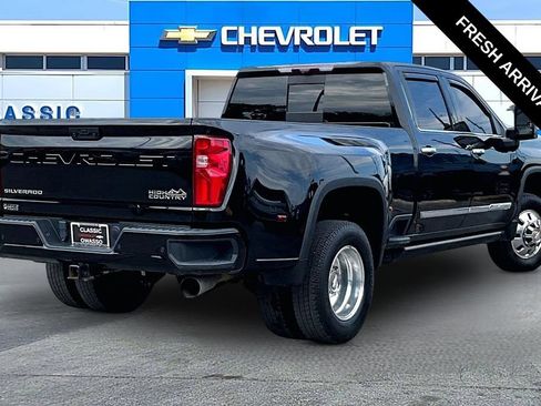 Used 2024 Chevrolet Silverado 3500 High Country w/ High Country Premium Package AWD/4WD image 19