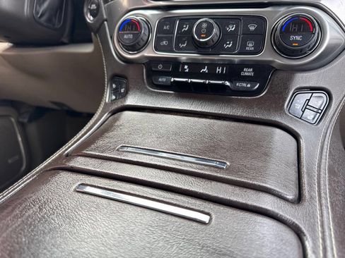 Used 2016 Chevrolet Suburban LTZ image 19