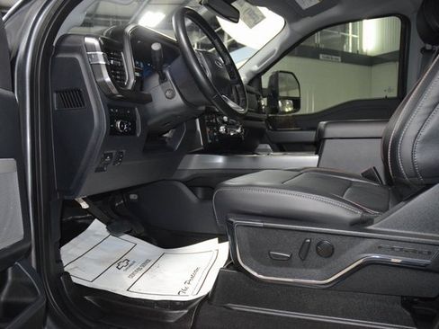 Used 2023 Ford F350 Lariat w/ Lariat Ultimate Package image 40