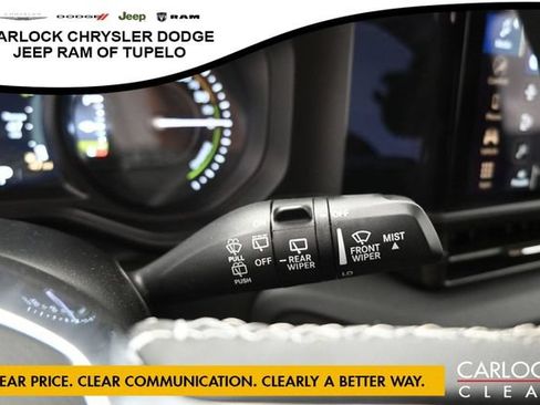 Used 2025 Jeep Wrangler Unlimited Sahara w/ Safety Group AWD/4WD image 18