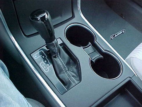 Used 2016 Toyota Camry LE FWD image 27