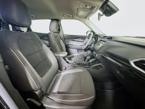 Used 2023 Chevrolet TrailBlazer LT image 29