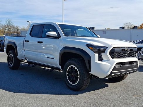 New 2025 Toyota Tacoma TRD Off-Road image 3