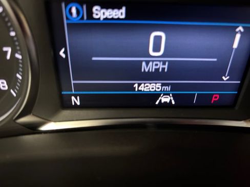 Used 2024 GMC Terrain SLE w/ Driver Convenience Package AWD/4WD image 18