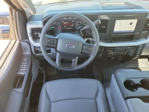 New 2026 Ford F250 XL w/ XL Chrome Package RWD image 7