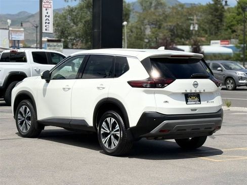 Used 2021 Nissan Rogue SV AWD/4WD image 5