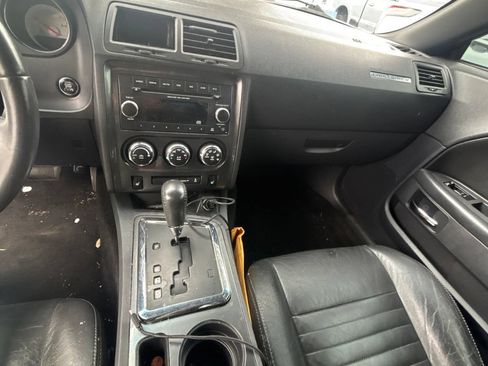 Used 2013 Dodge Challenger SXT RWD image 24