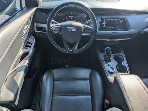 Used 2020 Cadillac XT4 Premium Luxury image 22