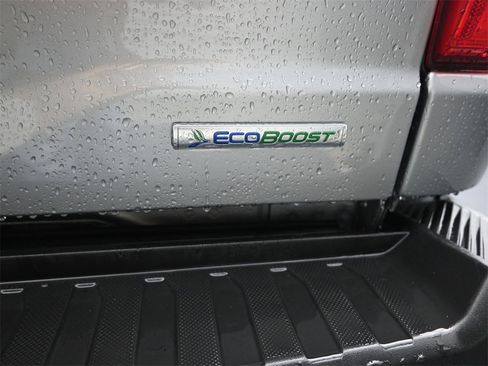 Used 2023 Ford F150 Lariat w/ Max Trailer Tow Package image 10