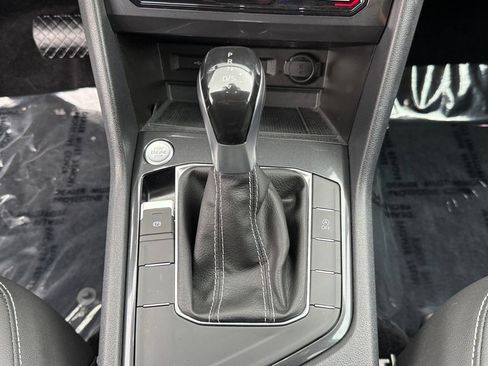Used 2023 Volkswagen Tiguan SE FWD image 19