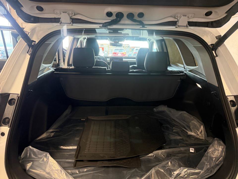 Certified 2026 Toyota RAV4 XLE Premium w/ Panoramic Sun Roof Package AWD/4WD image 19