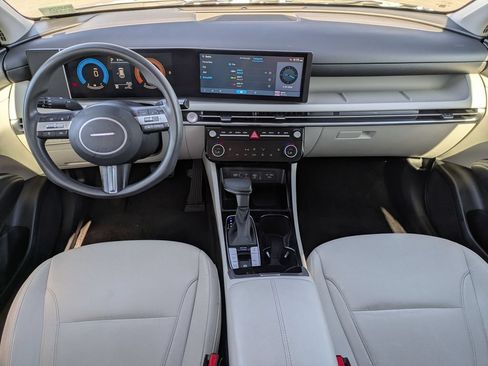 Used 2025 Hyundai Tucson SEL FWD image 19