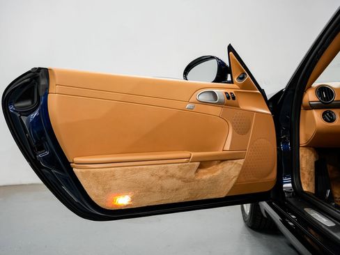 Used 2009 Porsche Cayman RWD image 20