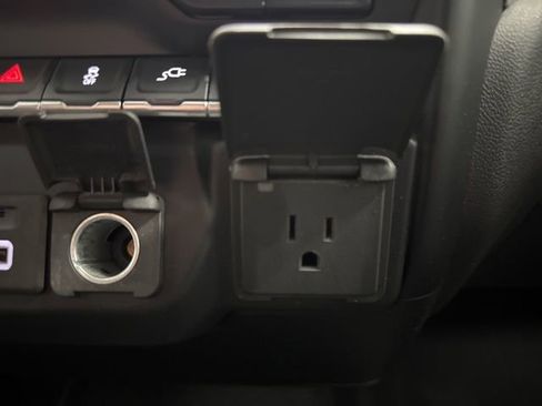 Used 2020 Chevrolet Silverado 1500 LT w/ All-Star Edition image 22