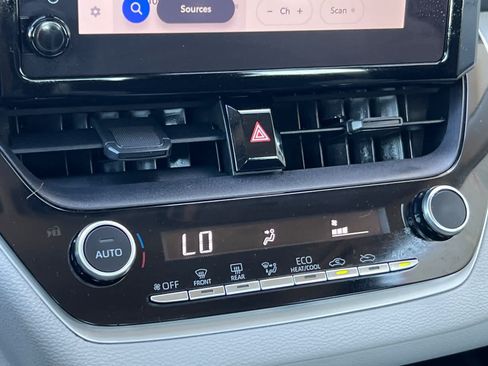 Certified 2023 Toyota Corolla LE FWD image 20
