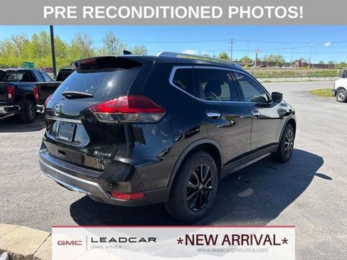 Used 2020 Nissan Rogue SV AWD/4WD image 5