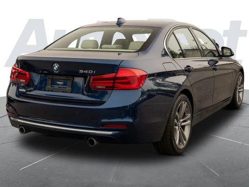 Used 2016 BMW 340i Sedan RWD image 3