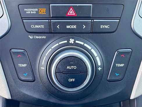 Used 2017 Hyundai Santa Fe Sport image 17